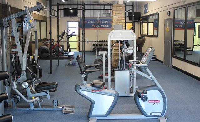 Utica_Fitness_Center_Strenght_Equipment